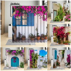 Courteaux de douche Mediterranean Street Fleurs rideau bleu Porte en bois fenêtre White Wall Plantes Nature Paysage Garde