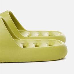 Zapatillas de ducha para sandalias de menbathroom amarillas y mujeres verano hogar fuga de agua de interior anti -slip hogar e