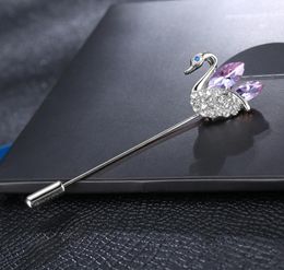 Shuangr Bijoux vintage Broches de cygne cristallin pour femmes Broche animale antique violette pour bijoux Hijab Pins9839160