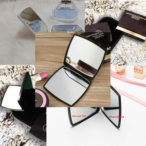 Zijde klassieke vouwing dubbele spiegel draagbare HD make-up en vergrootspiegel met flanelette tas cadeaubakje voor VIP-client