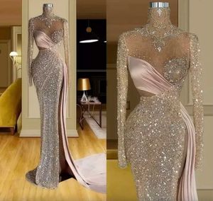 Side Split sexy zeemeermin prom -jurken Sparkly Crystal kralen hoge nek lange mouw avondjurken vrouwen Arabisch speciaal