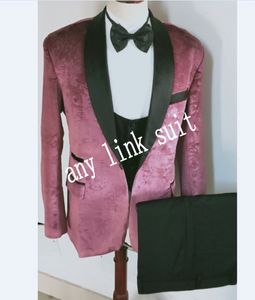 Vent latéral un bouton motif fuchsia smokings marié châle revers garçons d'honneur costumes pour hommes mariage/bal/dîner blazer (veste + pantalon + gilet + cravate) K540