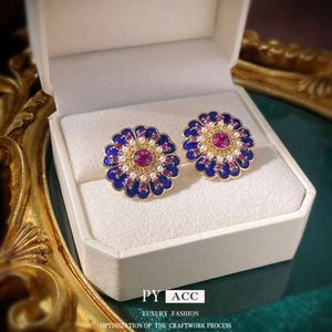 Sier Needle antieke druppelolie set diamanten bloem met lichte stijl en internet rode nieuwe high-end oorbellen