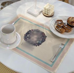 Signage classique Set de table Pads signalisation Avatar Pattern Design Tissu de lin imprimé gland Mat Pad 7 couleurs pour dîner maison hôtel café Décoration de table