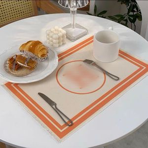 Signage Set de table Pads signalisation Nouveau Design imprimé lin tissu gland Mat Pad 9 motif pour dîner maison hôtel café Table Décoration et cadeaux