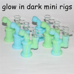 Silicone Bong Glow Mini Silicone Dab Rig Water Pipes Bong 3.85 pulgadas Bubbler Oil Rig Desmontable Irrompible Percolador Hookah con recipiente de vidrio