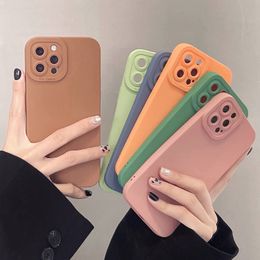 Siliconen hoesjes voor iPhone 11 12 13 14 15 Pro Max X XR XS 6 6S 7 8 Plus Telefoonhoesje Vloeibare siliconen Camerabeschermende gel Rubber Volledige lichaamsbescherming Anti-shock cover