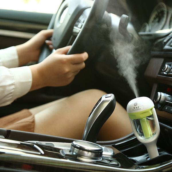 Livraison directe Air arôme voiture huile essentielle diffuseur voiture humidificateur purificateurl brumisateur parfum 12V 1.5W 4 couleurs 50ml