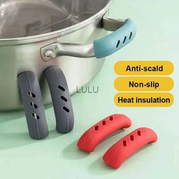 Silicone Isolation Thermique Four Mitt Gant Casserole Oreille Pan Pot Support Four Grip Anti-chaud Pot Clip Ménage Cuisine Accessoires HKD230828