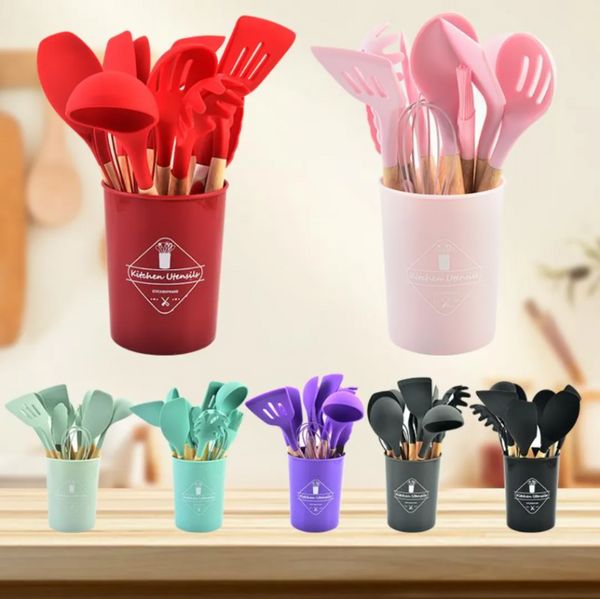 Ensemble d'ustensiles de cuisine en silicone 12 pièces/lot cuisson avec support de poignées en bois pour ustensiles de cuisine antiadhésifs cuillère à soupe louche fente fouet pinces brosse pâtes en gros a0407