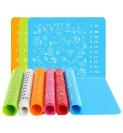 Siliconen matten Educatief handschriftmat voor kinderen Kleurrijke placemat Alfabet Dieren Padgrootte 3040 cm Multifunctionele tafelmat YP9704151411