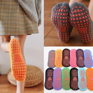 Silicone non-slip socks bottom indoor children's early education yoga trampoline socks home floor sports socks for5-12years 200pair T1I1827