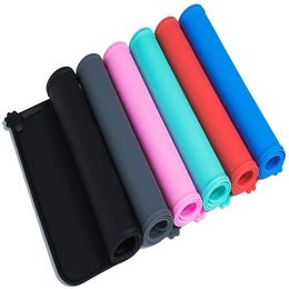 Tapis d'alimentation en silicone pour animaux de compagnie Tapis de nourriture pour animaux de compagnie anti-dérapant imperméable 11,8 * 18,5 pouces Plusieurs couleurs Set de table pour chien MY-inf0633 237C3