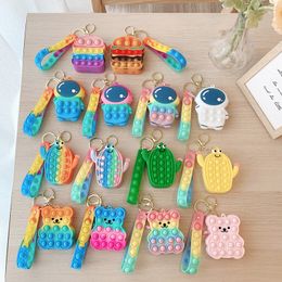 Silicone Push Bubble Coin Sac Porte-clés Mini Taille Multifonction Dessin Animé Spaceman Cactus Hamburger Ours Coeur Forme Coin Sac Ornements Porte-clés Promotion Cadeau