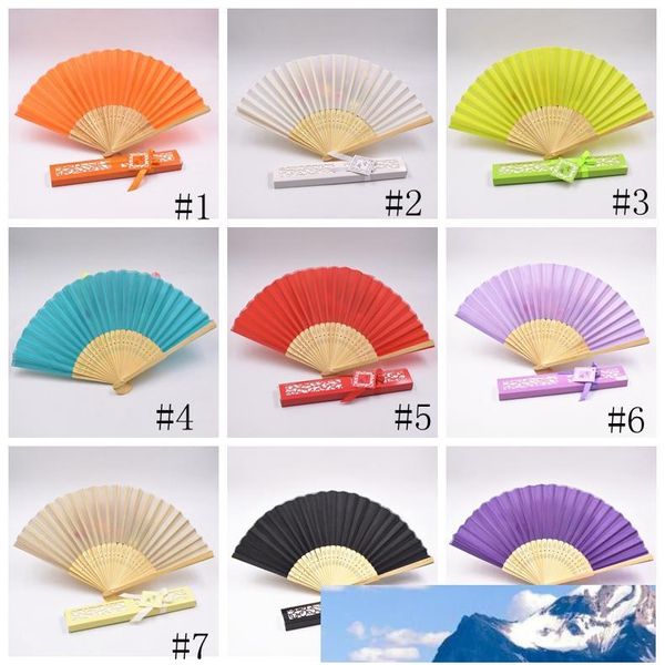 Fan de soie Mode Soie Pliant Main Fans Danse Fête De Mariage Pli Fan Solide Couleur Fans Cadeau Boîte De Papier Paquet Articles De Nouveauté GGA2581