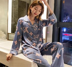 Zijden Kimono Robe Sets Vrouwelijke Dames Dame Nachtjapon Badjurk Bloem Gedrukt Nachtkleding Meisjes Nachtkleding Zachte Badjas Satijnen Nachtjapon9517249