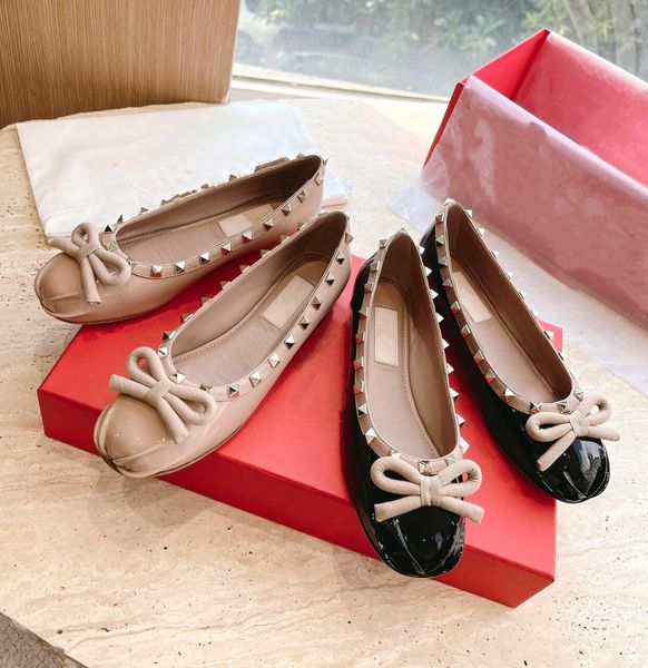Chaussures de ballet à rivets en soie pour femmes, sandales de marque de styliste, nouvelle tête ronde, bouche peu profonde, nœud à fond plat, chaussures simples, taille 35-41