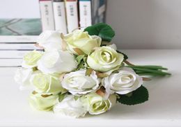 Flores de rosas de seda 12 piezas Ramos de novia para boda centro de mesa de boda rosas artificiales Flores de seda Rosefloyd rose body2201197