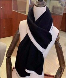 Bufanda de seda 4 temporadas Pashmina bufanda Clover Fashion Woman Shawl Spuflas Tamaño de alrededor de 180x70 cm con opción de embalaje de regalos A9371111