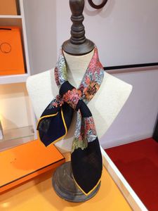 Bandeau foulard en soie pour femme Ceinture tendance et foulard avec différentes couleurs et combinaisons des deux côtés, 70 % cachemire et 30 % soie.70X70cm 109771