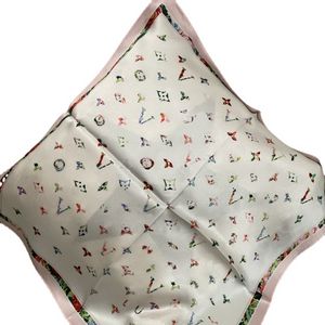 Foulard en soie Amour Écharpe Marque Designer Foulards Noir Lettre Romantique Cadeau Imprimer Foulard En Soie Fête Voyage Accessoires Bandeau Famille 53X53cm