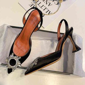 Silk Women Pumps Crystal Strange Style Hoge Heels Sandalen Zomer Bruidschoenen Comfortabele damesfeestjes Huls Party 220520