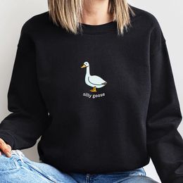 Sweat-shirt graphique de l'équipage idiot de l'équipage Femme Kawaii Animal Hoodies O Couce Unisexe Chauchons à manches longues Chaussure Femme Vêtements 240326