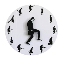 Silly Walks Comedian Funny Walking Nieuwheid Wall Clock Watch Ministry of Comedy TV Series Home Decor Silent For Slaapkamer 2201156933122