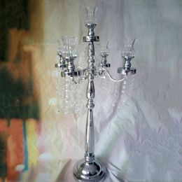 Zilver 5 Heads Candelabra Crystal Candle Houder met Glazen kaars Cups Exquisite Design Bruiloft Centrum met Hangers Senyu0363