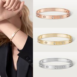 Silver 925 Bracelet pour femmes Charme de luxe Nouveau dans les bijoux de mode pour femmes Date d'anniversaire Articles-cadeaux