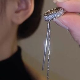 Silver Color Crystal Pichet Not-Piercing Eart Clip d'oreille Boucle d'oreille pour les femmes Chaîne de strass brillante Faux Bijoux de piercing cartilage