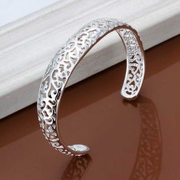 Zilveren kleur vrouwen dame meisje schattige favoriete cadeau retro charm exquisite cirkelvormige open armband armband mode-sieraden B144 Q0719