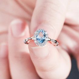 Silver Designer Ring Women High Grade Luxury Blue Sparkling Diamond Crystal CZ Zircon Anniversaire de mariage Party de fiançailles