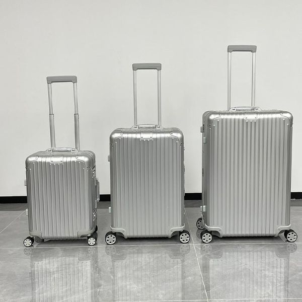 Silver Designer Suitcase Borquette de valise de grande capacité avec roues Boîtes en alliage en aluminium Boîte de carter