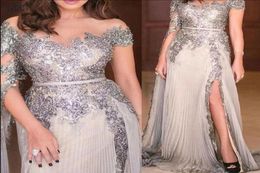 Silver Grey 2021 Prom robe une ligne en mousseline de soie robes de soirée officielles de l'épaule charmante la front de la fente longue mère de la mariée DR6306616