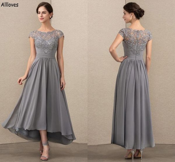 Gris plata gasa una línea corta madre de la novia vestidos de encaje apliques elegantes mujeres boda invitados fiesta vestidos té longitud gorra mangas Formal Mini vestido CL2359