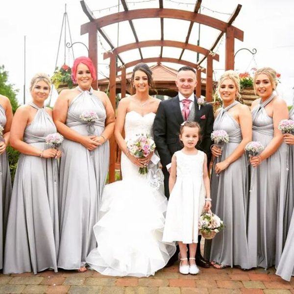 Vestidos de dama de honor de color gris plateado Una línea de gasa con cuello halter Invitada de boda de primavera y verano Vestidos de dama de honor por encargo Tallas grandes