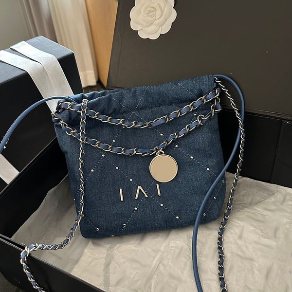 Argent Mini Rivets Décoration Femmes Designer Sac À Ordures Denim 23 / 35cm Pièces Charme Lettres En Métal Matériel Matelasse Chaîne De Luxe Épaule Croix Sac À Main