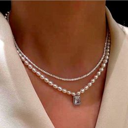 Collier de perles d'eau douce carrées en plaqué argent avec chaîne à neige264p