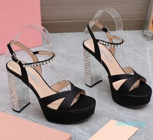 Sandalias plateadas, zapatos de diseñador para mujer, tacones de plataforma con diamantes de imitación de cristal, zapato de cuero genuino de alta calidad