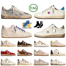 Mocasines vintage plateados Diseñador Zapatos casuales Ball Star Lujo Hecho a mano Cuero de gamuza Para mujer Para hombre Zapatillas con purpurina dorada Italia Marca Mocasines Zapatillas superiores