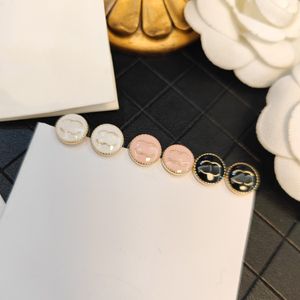 Eenvoudig 18K GOUD GOLD MESSEN LUXury Brand Designers Letter Stud Geometric beroemde vrouwen Ronde Crystal Rhinestone Pearl Earring 3colour