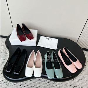 Muisseaux Aeyde simples Patent Le cuir palet orteils carrés glisser sur des chaussures plates chaussures de robe de luxe mocassins de créateurs pour femmes chaussures d'usine avec boîte