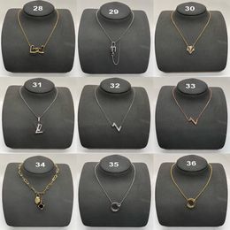 Collier chaîne en forme de trèfle à quatre feuilles, Simple et décontracté, bijoux pour femmes, accessoires, cadeaux, vente en gros et au détail