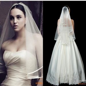 Eenvoudige en goedkope huwelijksaccessoires Bruidssluiers Lintrand Veu De Noiva Vintage witte bruidssluiers329j