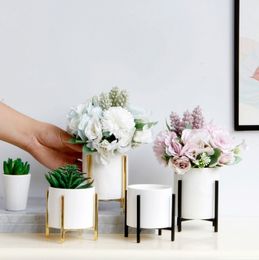 Eenvoudige en moderne keramische succulente plant pot woondecoratie Nordic desktop bloempot met metalen beugel