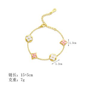 Bracelet de fille simple et personnalisé, pendentif contre le trèfle des feuilles du meilleur ami, Four Petal Flower Design, Gold Titanium Steel Bracelet Decoration