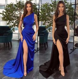 Simple Black One Shoulder Satin Prom Dresses Ruched Slit Sheath Sweep Train Formal Party Evening Gowns BC12605