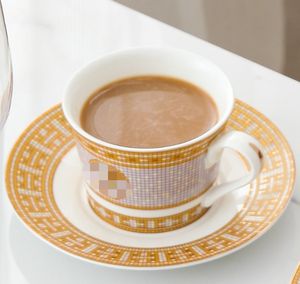 Eenvoudige keramische koffiekoppak Continental Coffee Cup Creative Coffee Set Pak Geurende thee -middagthee