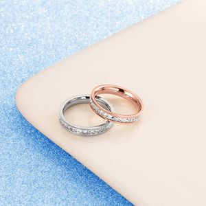 Eenvoudige paarring roestvrij staal gewone ring mode gepersonaliseerde diamanten set roségouden titanium stalen ringaccessoires